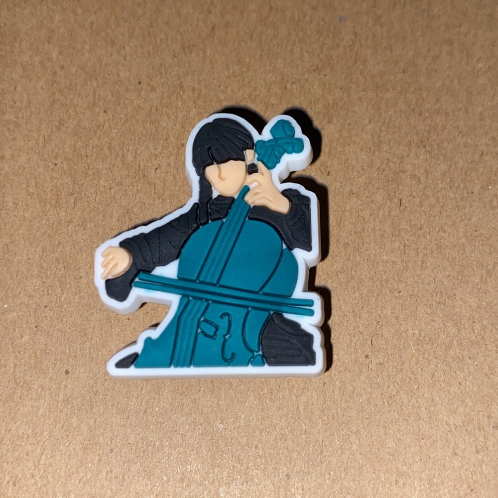 π6/$12π Wednesday Playing Cello Croc Charm